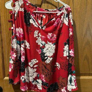 Jennifer Lopez top - size L